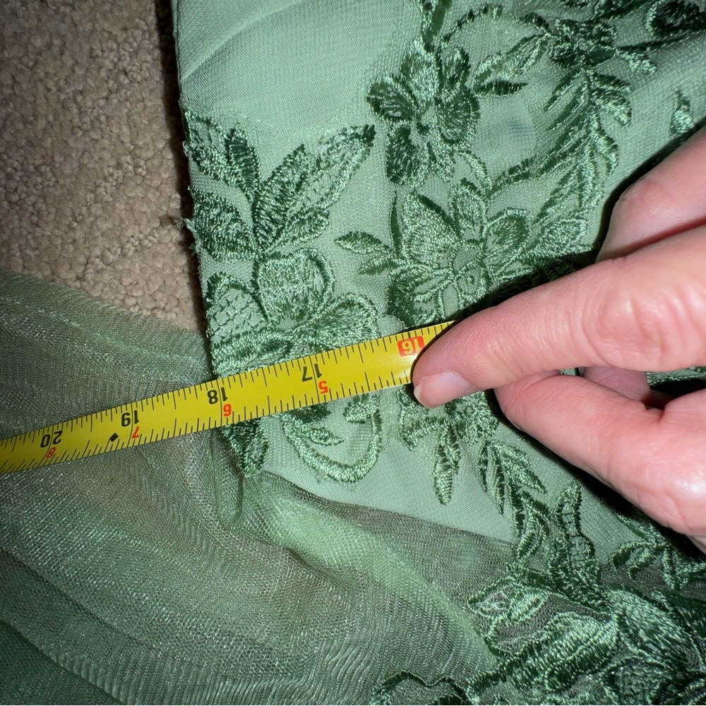 Miss Veil mint green lace and chiffon floor-length formal gown size 12 - Picture 13 of 16